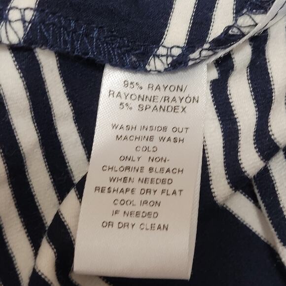 LOFT Ann Taylor Striped Tunic Dress Sz M Black White Graphic Knee Length Relaxed - Picture 5 of 9